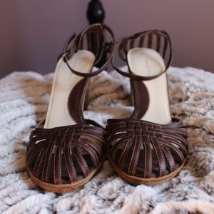 High heel sandals